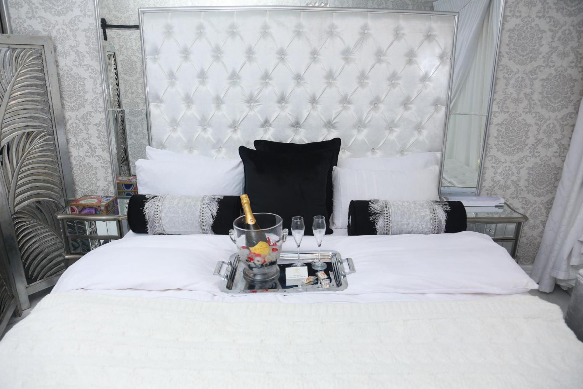 וולקום Villa Grande Luxury Accommodation מראה חיצוני תמונה