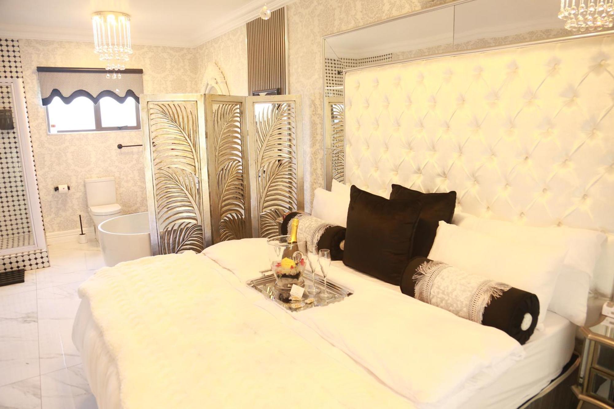 וולקום Villa Grande Luxury Accommodation מראה חיצוני תמונה